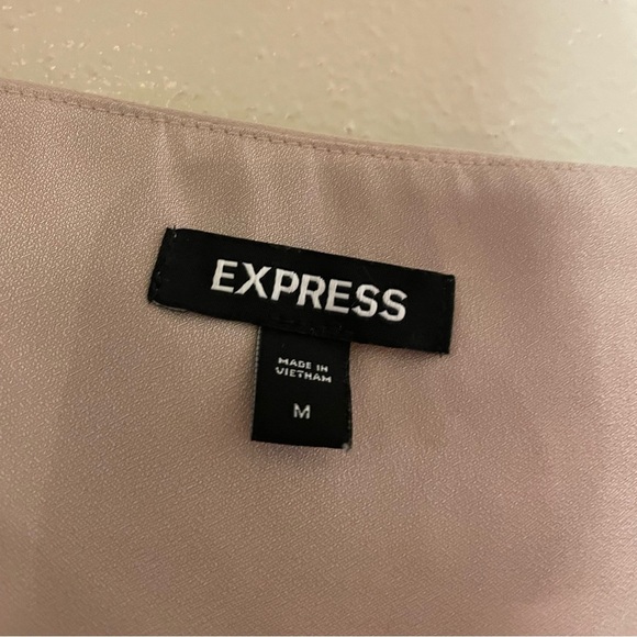 Express Cropped Blouse - Picture 3 of 3